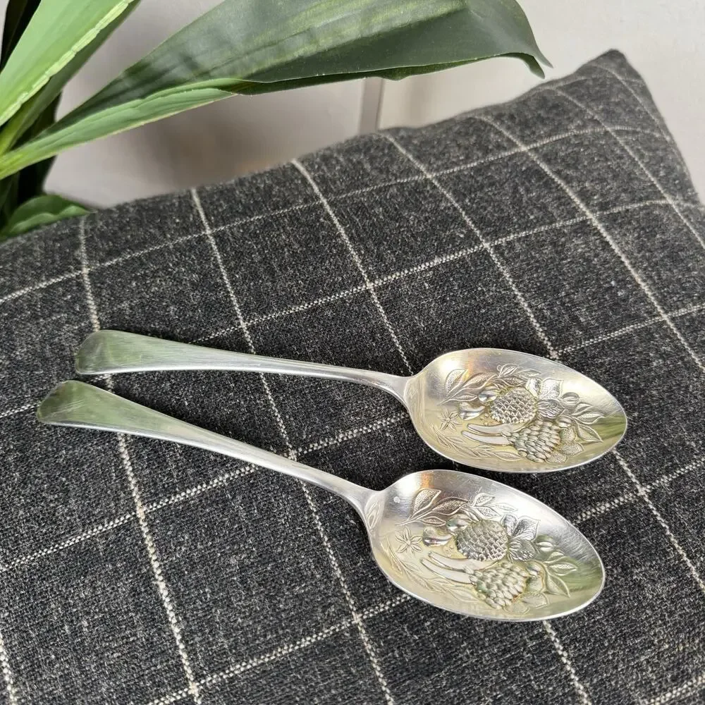 Vintage EPNS A Sheffield England Silver Plate Berry & Fruit Large‎ Spoons 9”